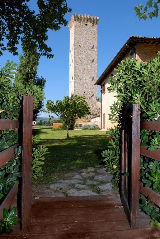 Agriturismo Le Due Torri - Torre Quandrano Cannara Luaran gambar